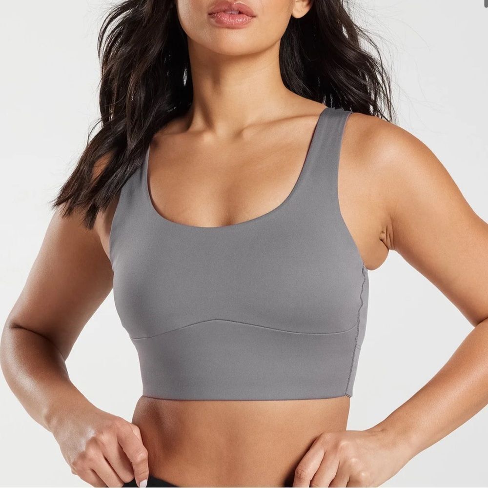 Gymshark Longline sports bra medium support Size S in Titanium Grey NWT in pkg‎